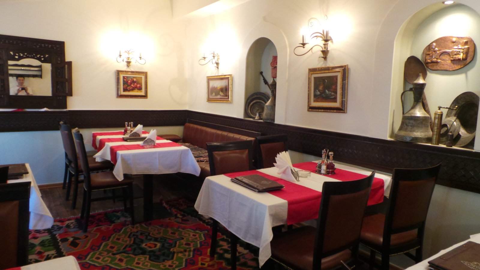 Sadrvan Restaurant05